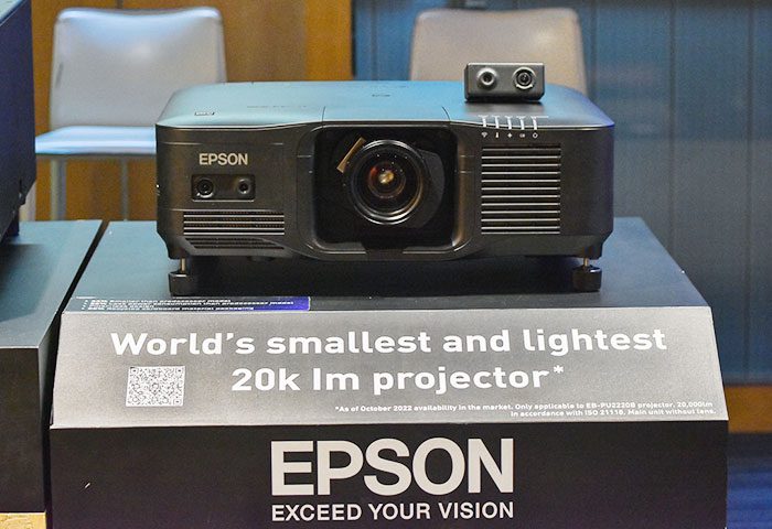 Epson-EB-PU2220B